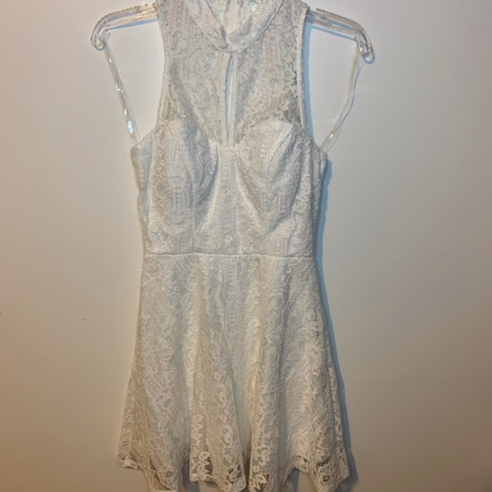 NWT high neckline white lace dress w/ keyhole neck